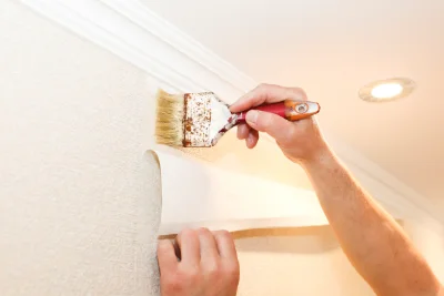 Pose de papier peint à Tilhouse — revêtements muraux et toiles de verre